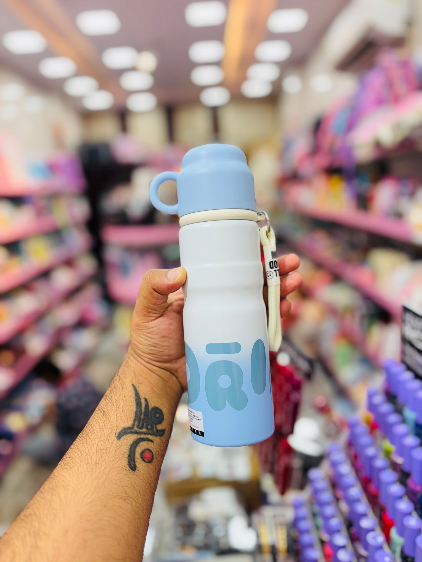 Gradient Thermo Bottle with Cup Lid – 520ml (Insulated Hot & Cold Bottel )